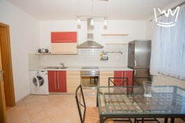 Byt 1+kk, 37 m2, balkon, 2. patro, parkovací stání, ulice Dandova, Horní Počernice, Praha